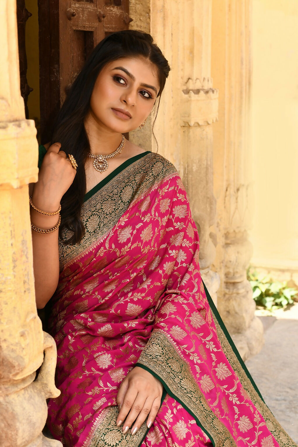 Joban Fashion Pink Crepe Chiffon Pure Handloom Banarasi Silk Saree | Swadesiicart