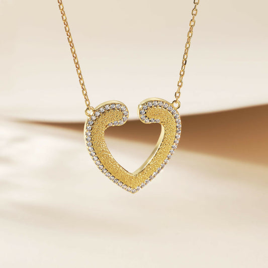 Cauer CAUER 925 Sterling Silver Moissanite Round Pendant Chain | Swadesiicart