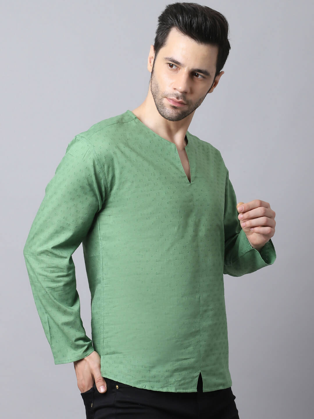 Even Apparels Green Pure Cotton Round Neck Slit Men's Kurta | Swadesiicart