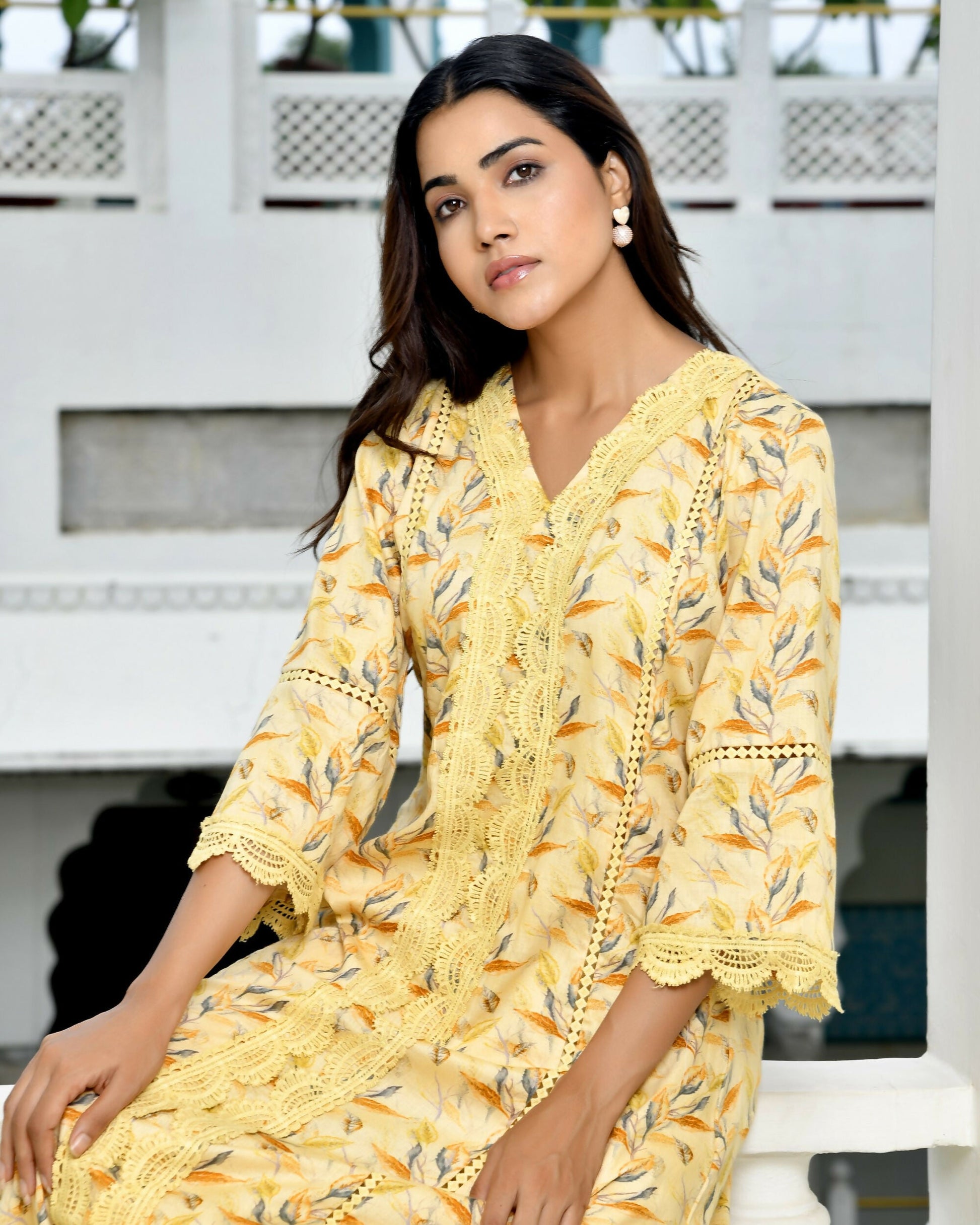 Vaasva Women's Yellow Cotton Printed Kurta Pant Set | Swadesiicart