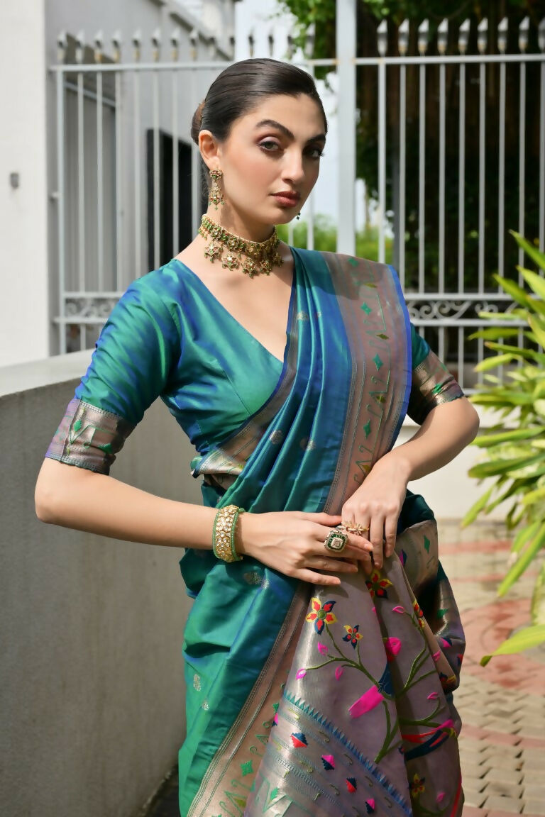Vishnu Weaves Women's Rama Paithani Silk Zari Woven Saree with Blouse - Swadesiicart
