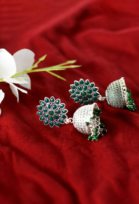 Mominos Fashion Joharkamal Kundan work Jhumka with Green Beads - Swadesiicart