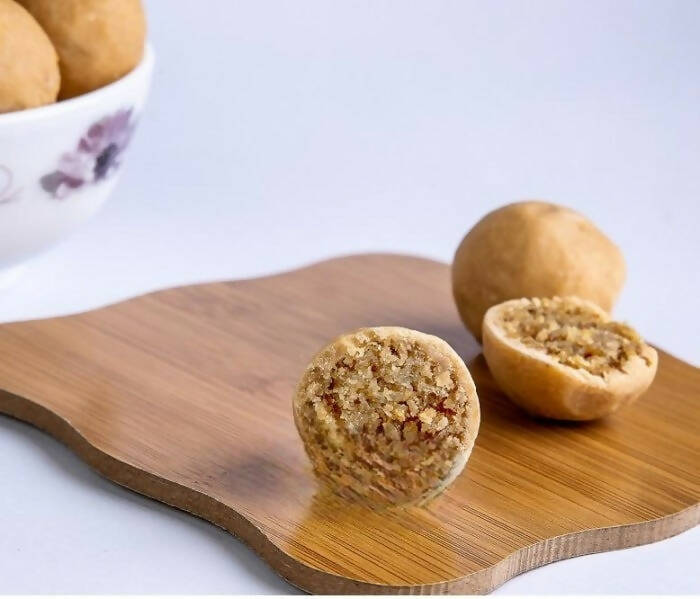 Godavari Vantillu Kobbari Kova Laddu / Kobbari Kova Kajjikayalu | Swadesiicart
