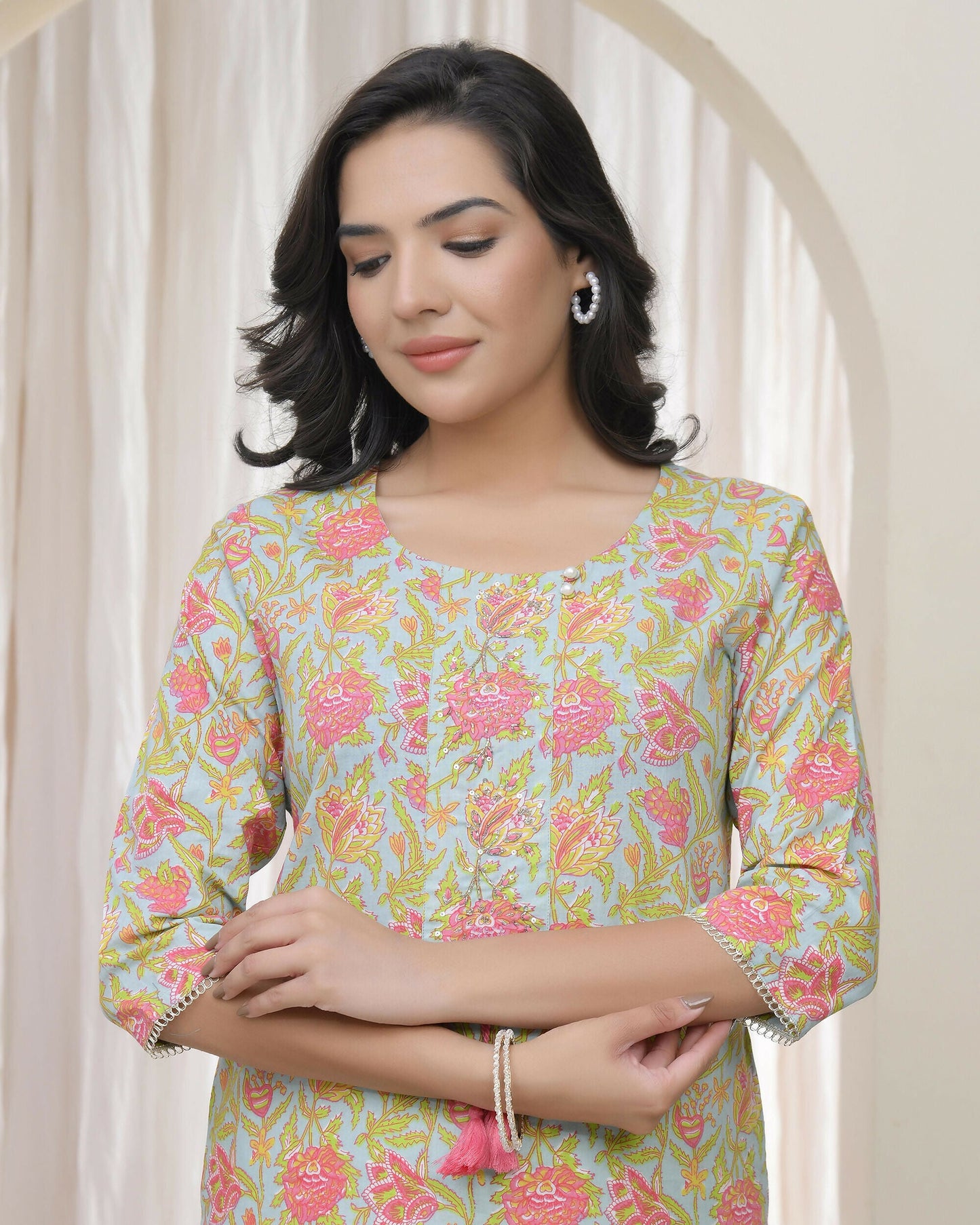 Vaasva Women Multi Cotton Printed Straight Kurti With Pant | Swadesiicart