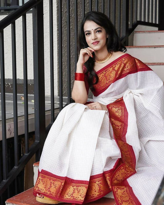 DEIANA'S Beautiful Designer Golden zari Soft Lichi Silk Saree - Red - Swadesiicart