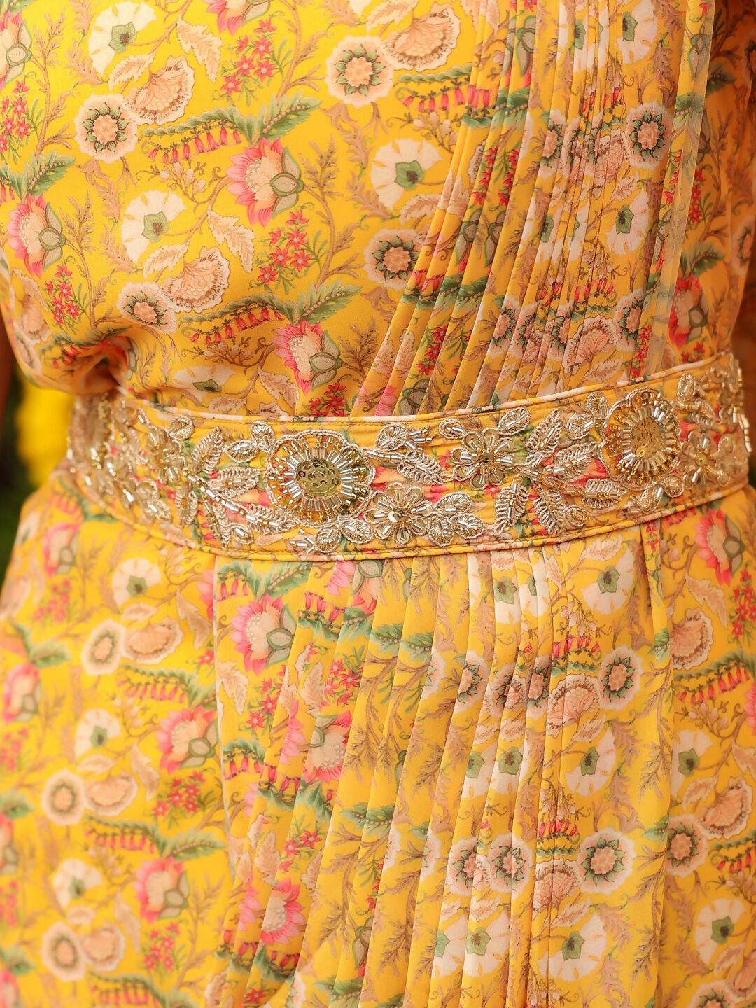 Janasya Mustard Georgette Floral Saree | Swadesiicart