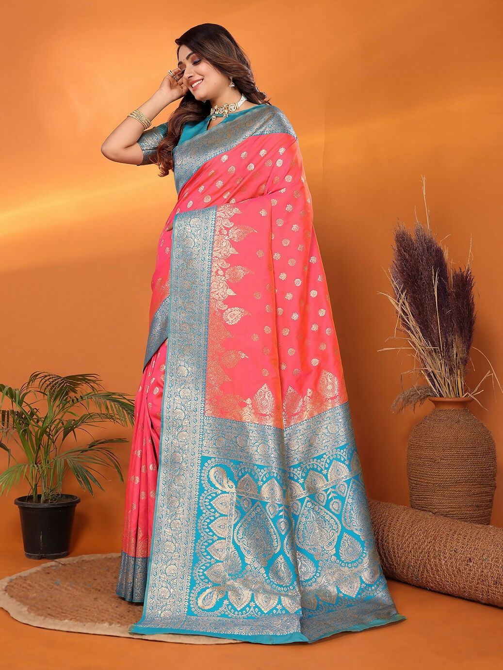Joban Fashion Banarasi Pink Woven Soft Silk Saree | Swadesiicart