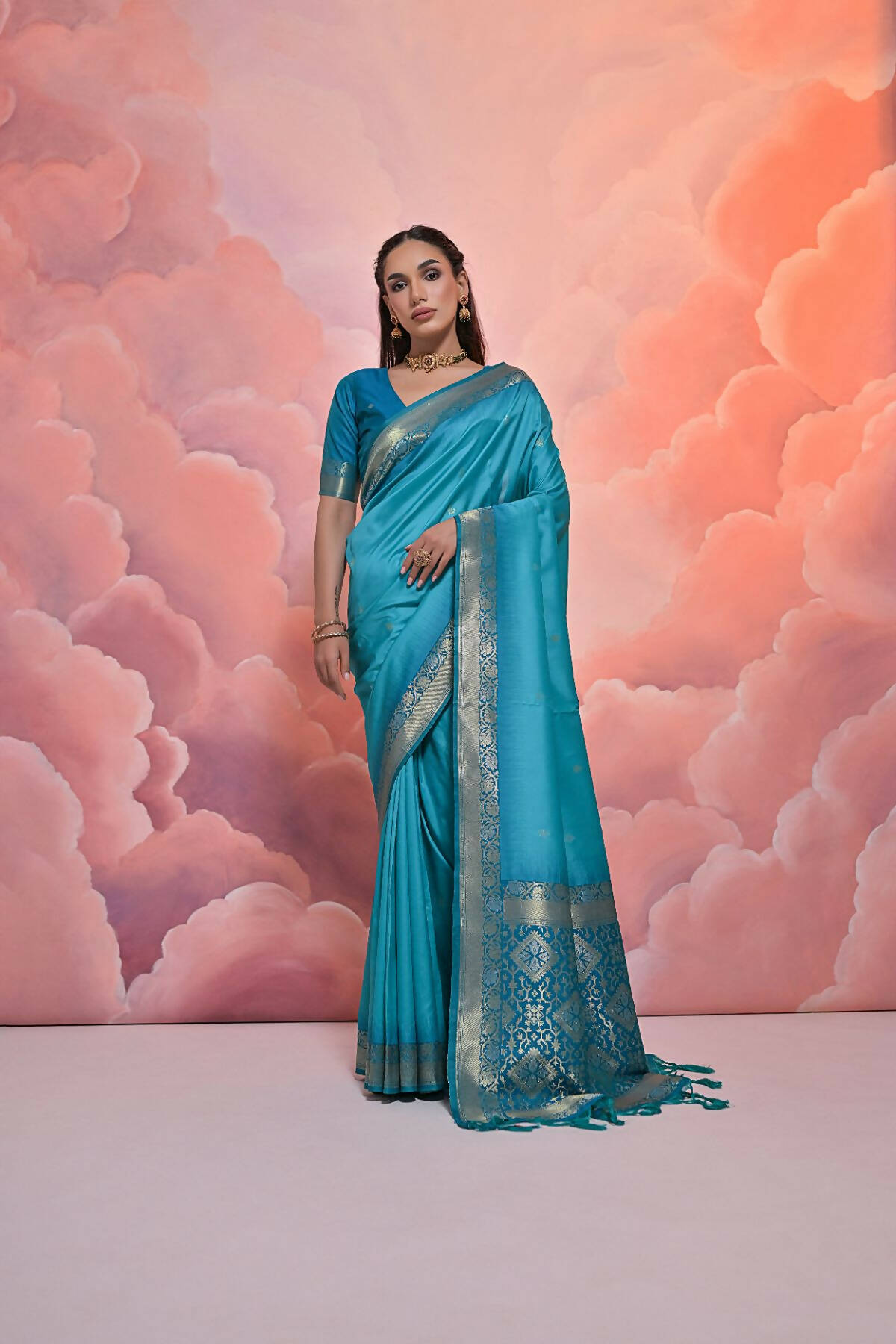 Vishnu Weaves Women's Firozi Soft Silk Zari Woven Saree with Blouse - Swadesiicart