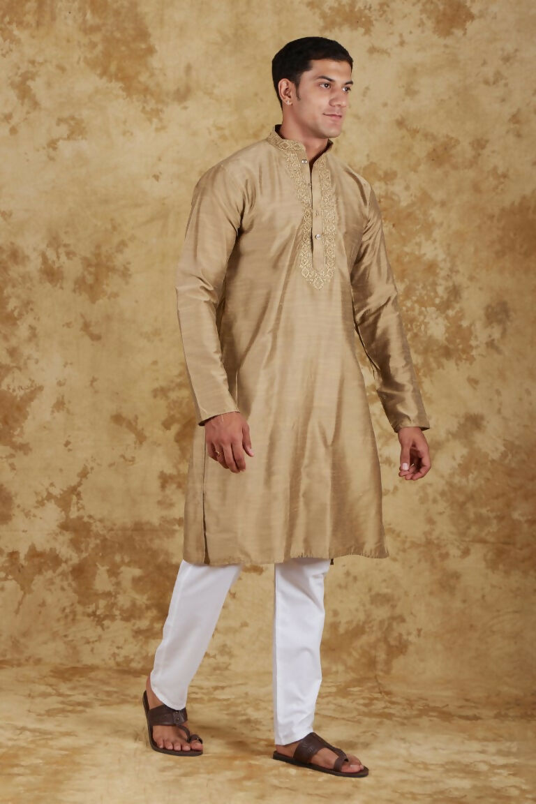 Bluesaanchi Men's Handloom Embroidered Ecru Kurta Set | Swadesiicart