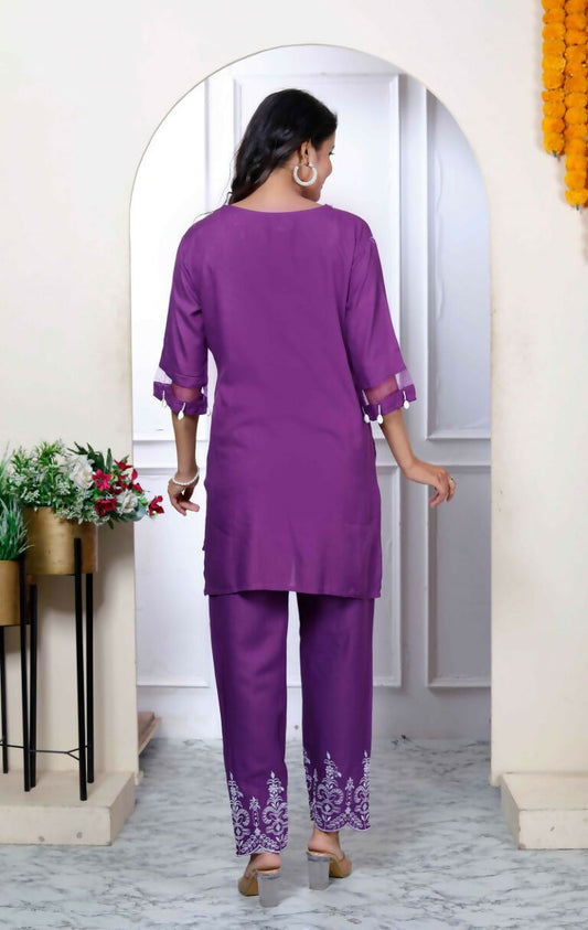 Miravan Women's Purple Solid Rayon Straight Co-Ord Set - Swadesiicart