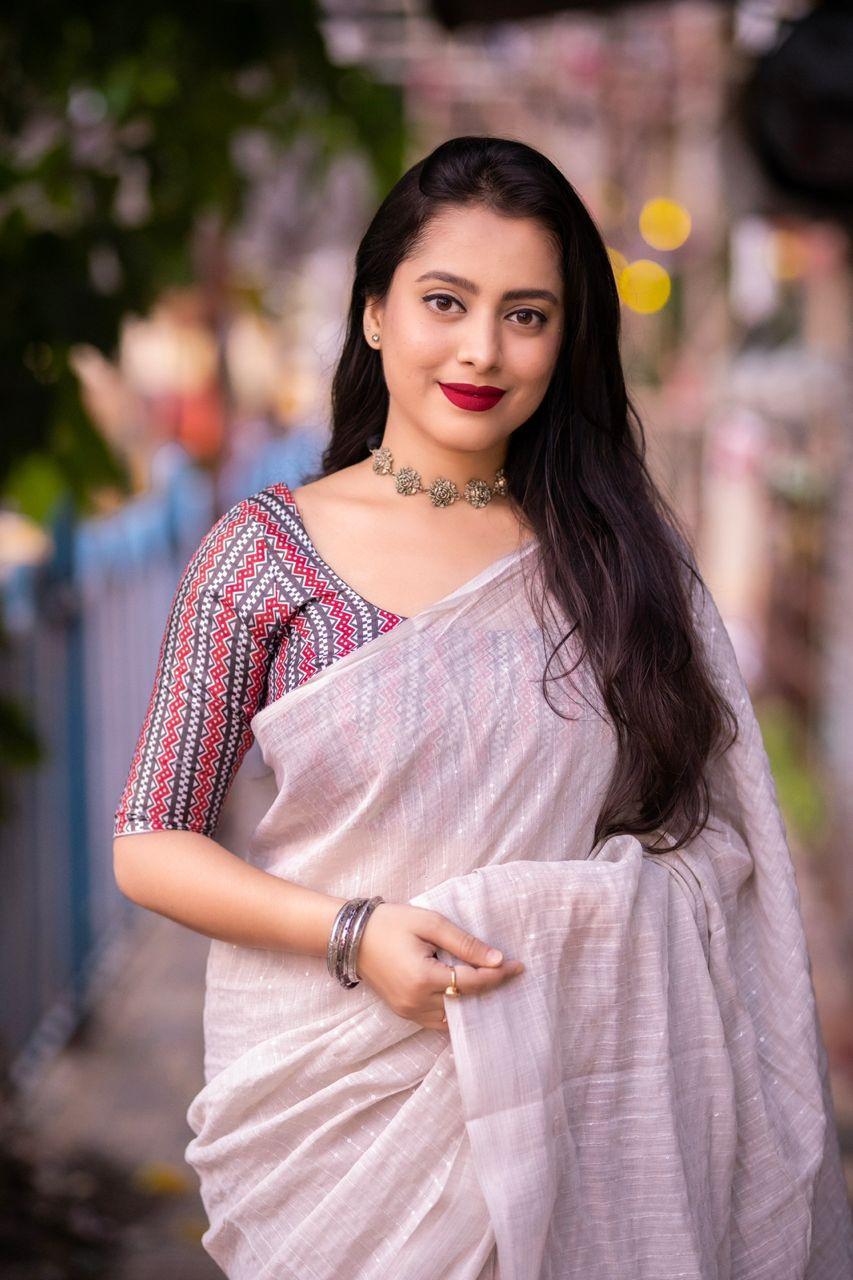 Grey Linen Sequence Saree with Unstitched Blouse - Hiral Fashion | Swadesiicart