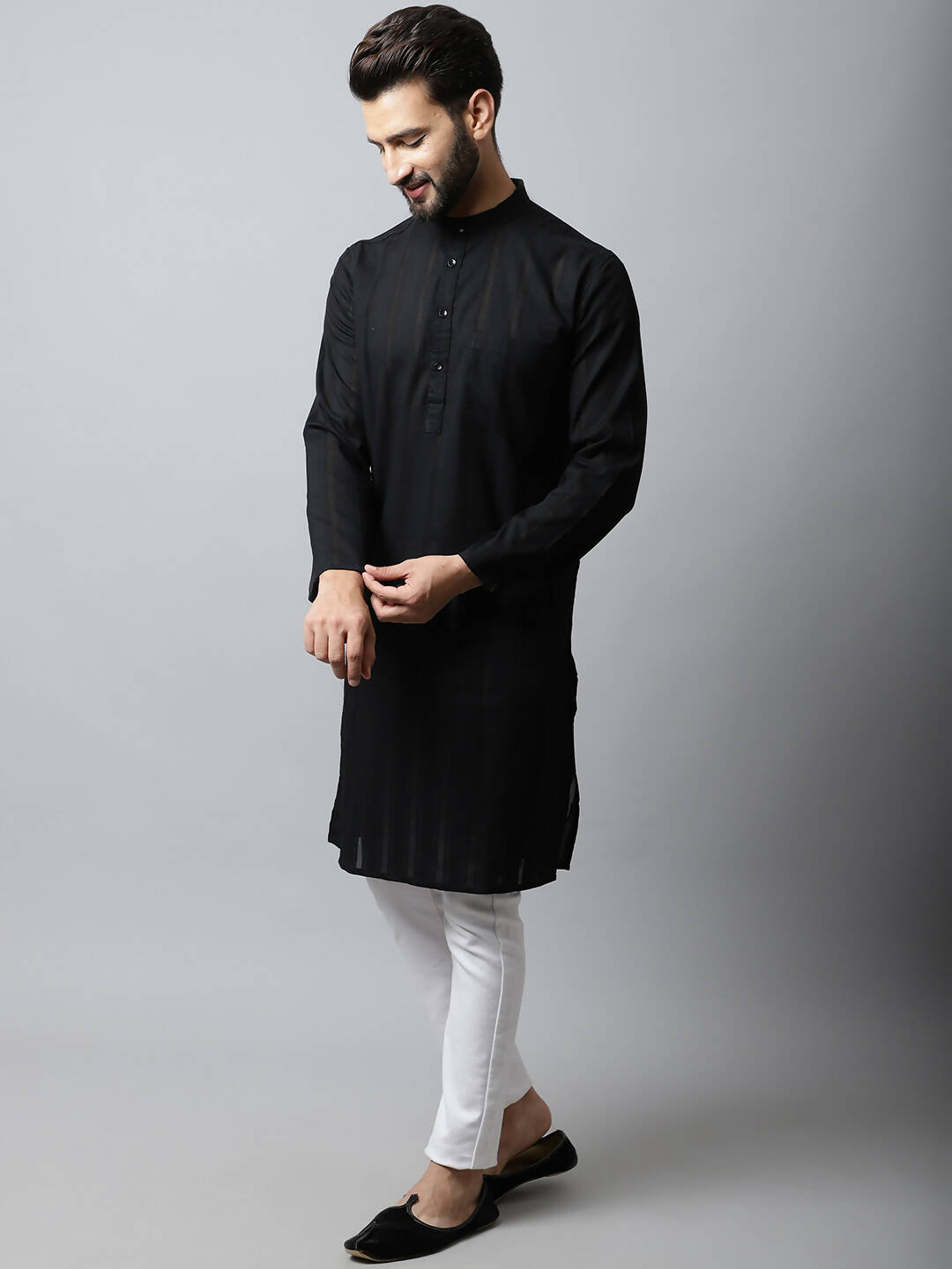 Even Apparels Black Color Pure Cotton Men's Kurta With Band Collar (STR1188) | Swadesiicart
