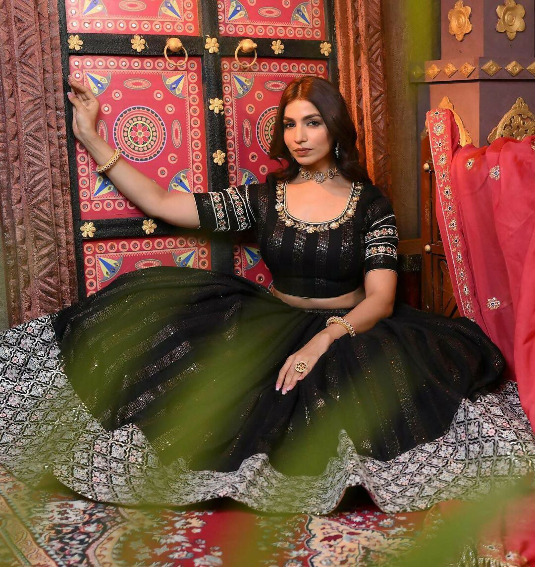 Jyoti Fashion Women's Black Faux Georgette 5MM Sequins with Zari Embroidered Designer Lehenga Choli Set | Swadesiicart