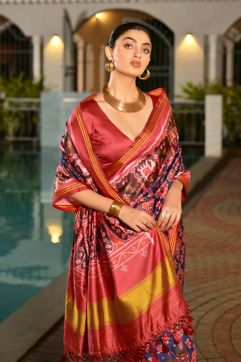 Vishnu Weaves Women's Royal Banarasi Silk Patola Printed Saree with Blouse - Swadesiicart