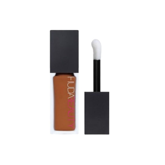 Huda Beauty Faux Filter Concealer - Honeycomb | Swadesiicart