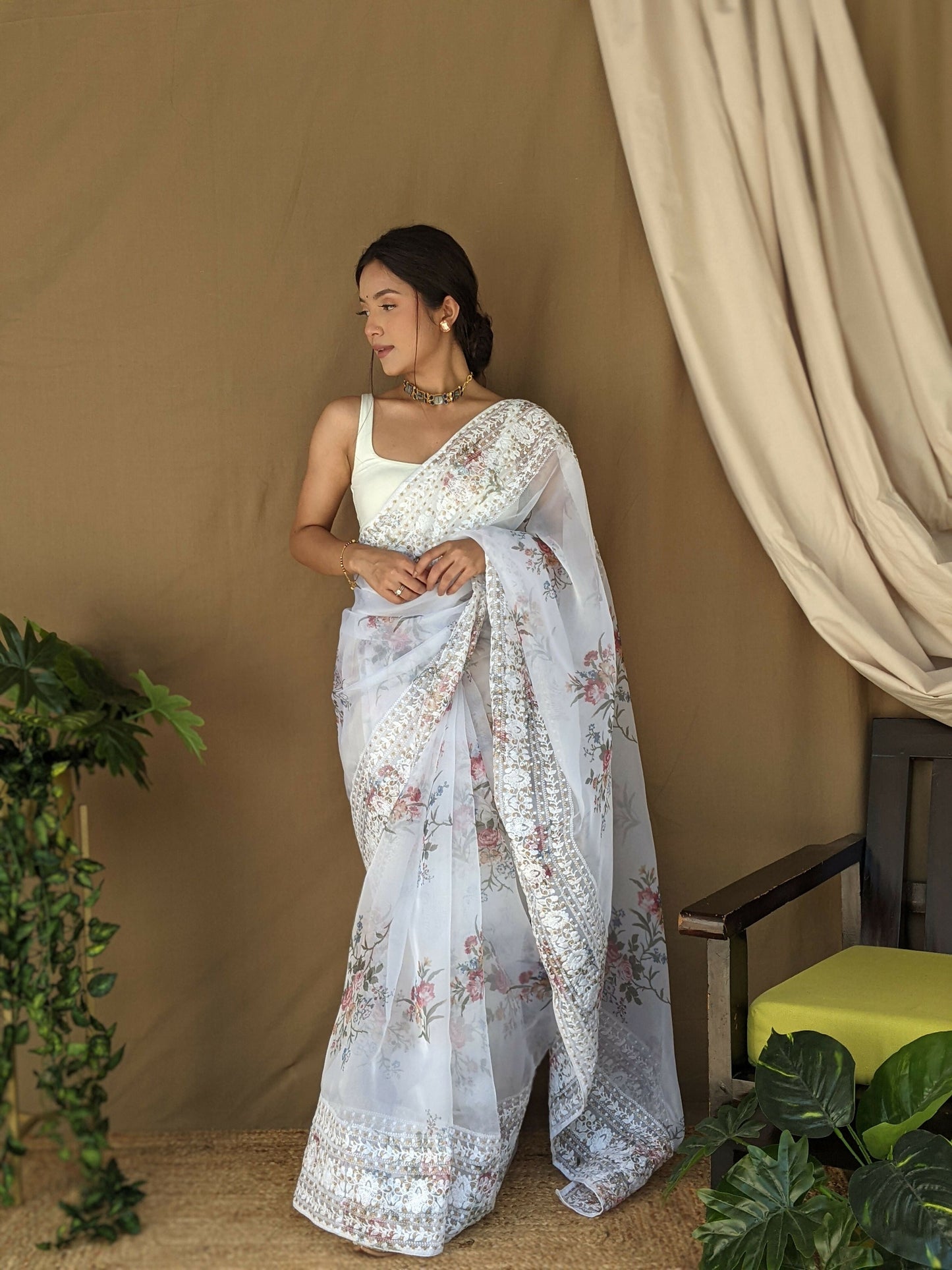 Vamsee White Border White Organza Saree - Swadesiicart