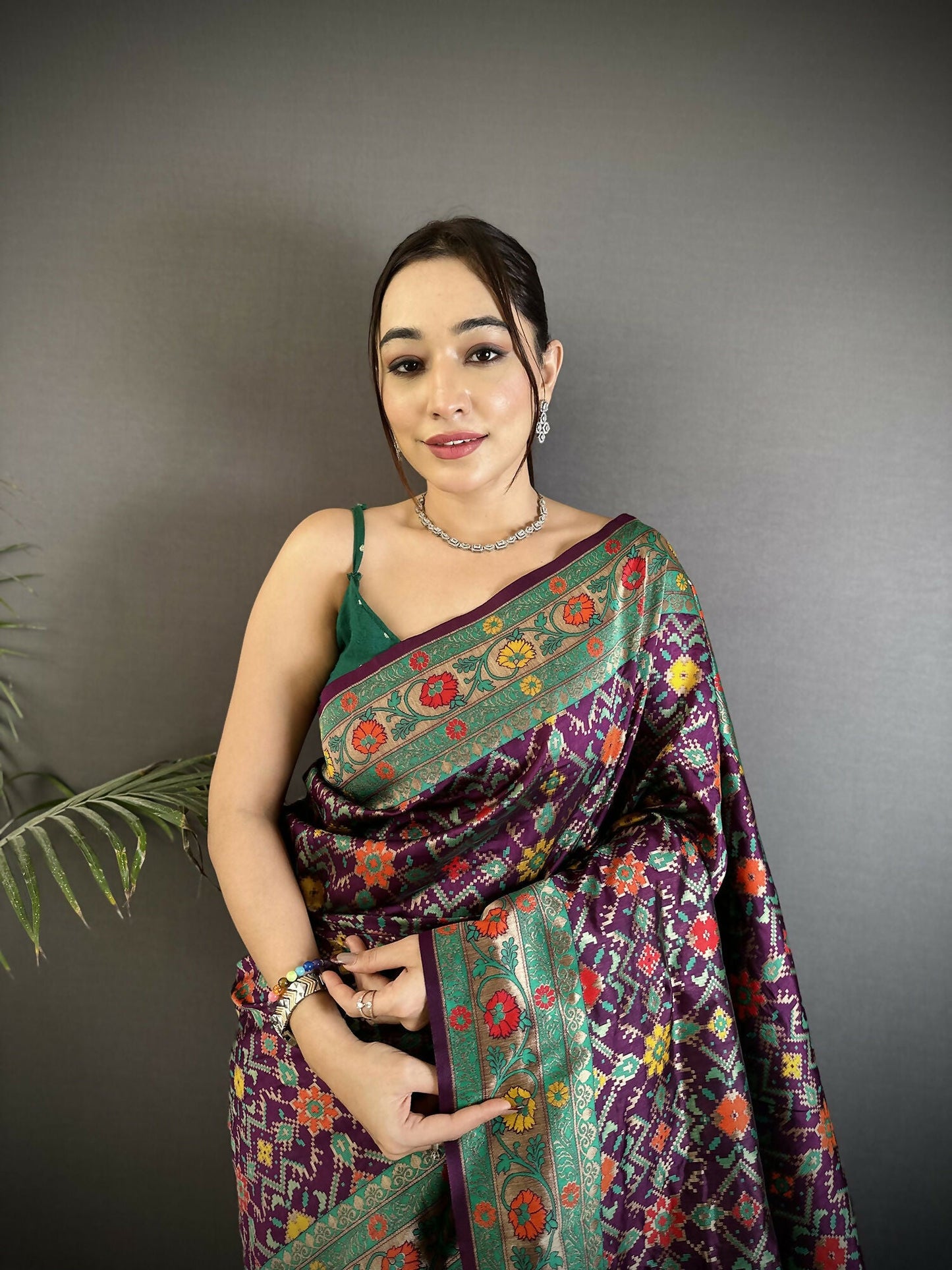 Joban Fashion Wine Banarasi Soft Silk Woven Saree | Swadesiicart