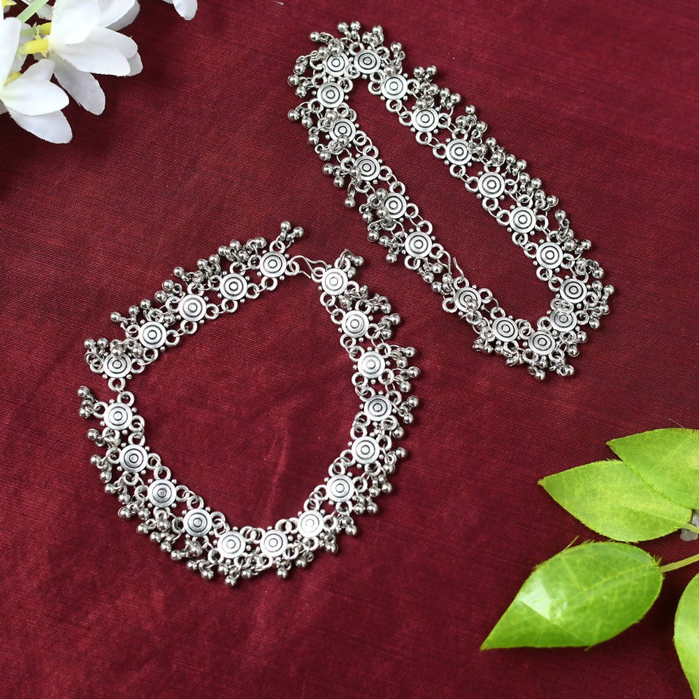Mominos Fashion Kamal Johar Oxidised Silver Anklets For Bridal Wear | Swadesiicart