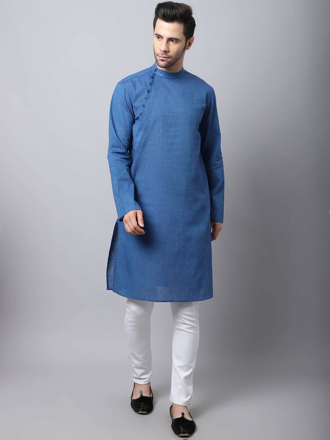 Even Apparels Blue Pure Cotton Men's Kurta With Side Placket | Swadesiicart