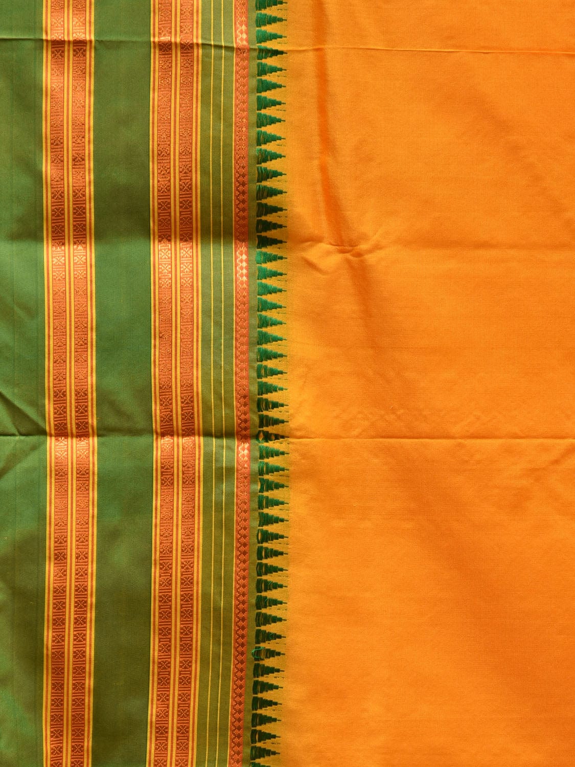Yellow and Green Narayanpet Silk Handloom Plain Saree with Traditional Border Design No Blouse - Global Threads | Swadesiicart