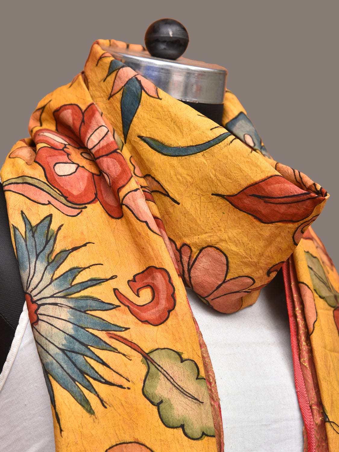 Yellow Kalamkari Hand Painted Kanchipuram Silk Handloom Dupatta with Floral Design - Global Threads | Swadesiicart