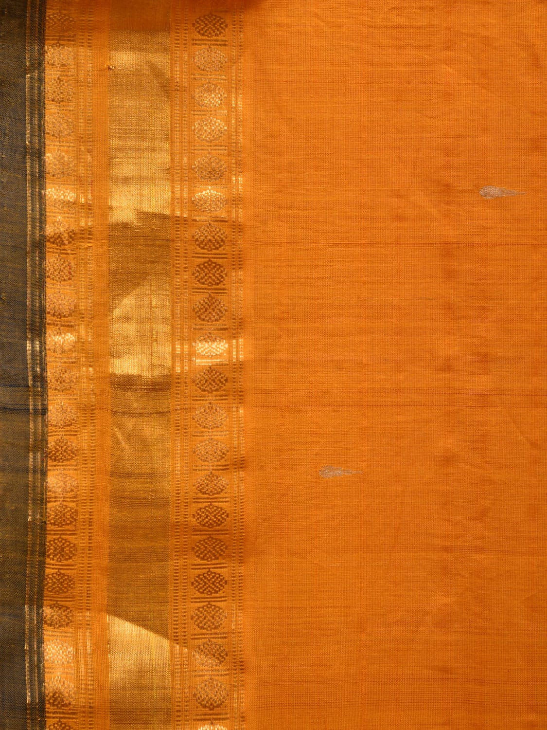 Yellow Uppada Cotton Handloom Saree with Karpur Pallu Design - Global Threads | Swadesiicart