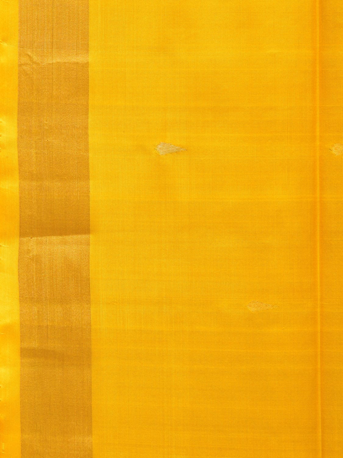 Yellow Uppada Silk Handloom Saree with Karpur Pallu Design - Global Threads | Swadesiicart