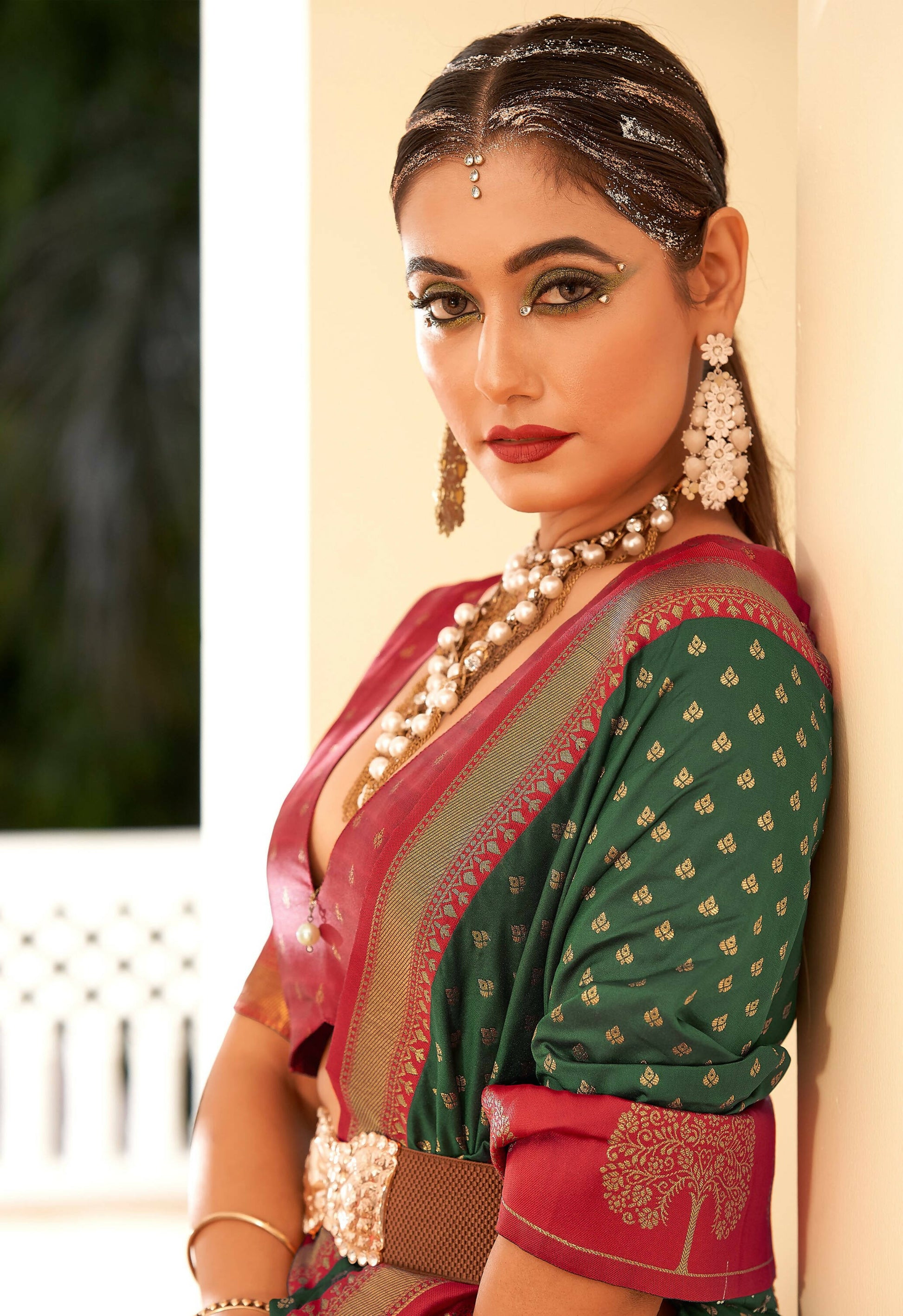 Green Soft Banarasi Paithani Copper Zari Weaving Saree With Unstitched Blouse Piece - Jodha | Swadesiicart