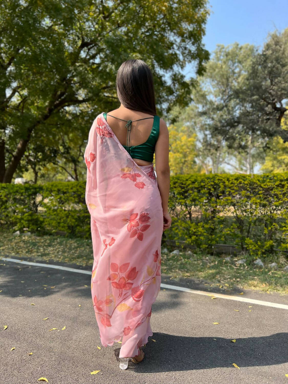 Vamsee Pink Chiffon Designer Saree - Swadesiicart