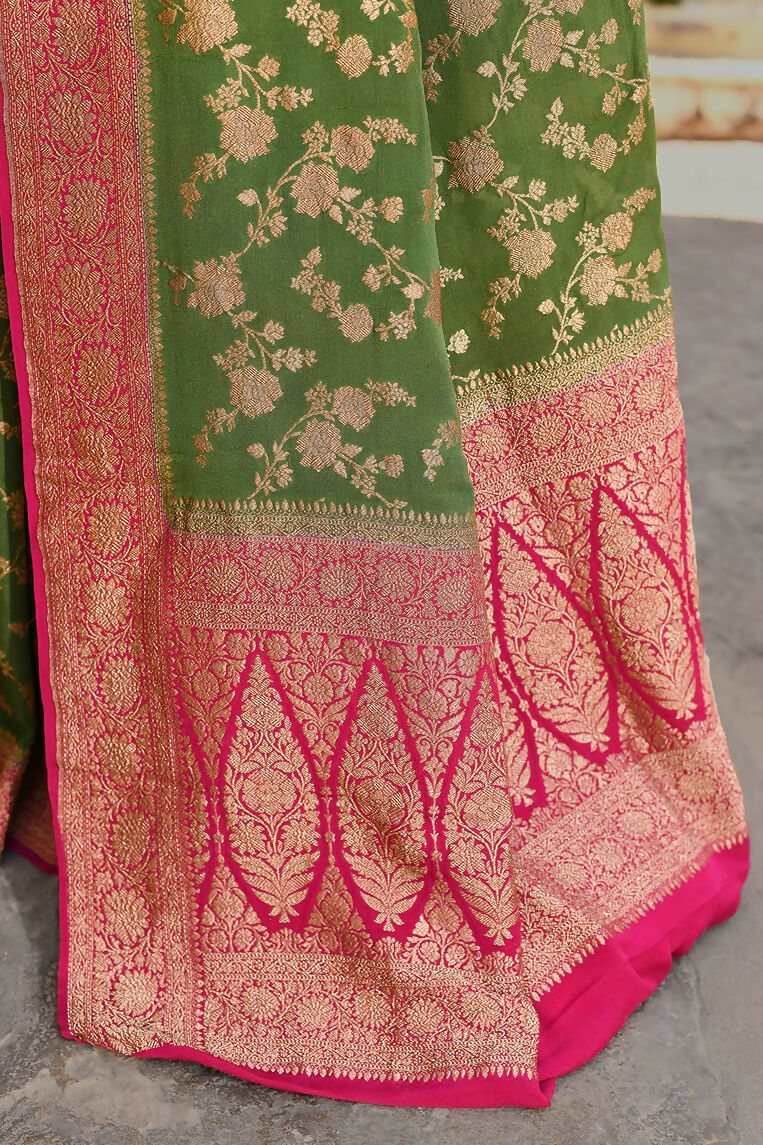 Joban Fashion Green Crepe Chiffon Pure Handloom Banarasi Silk Saree | Swadesiicart