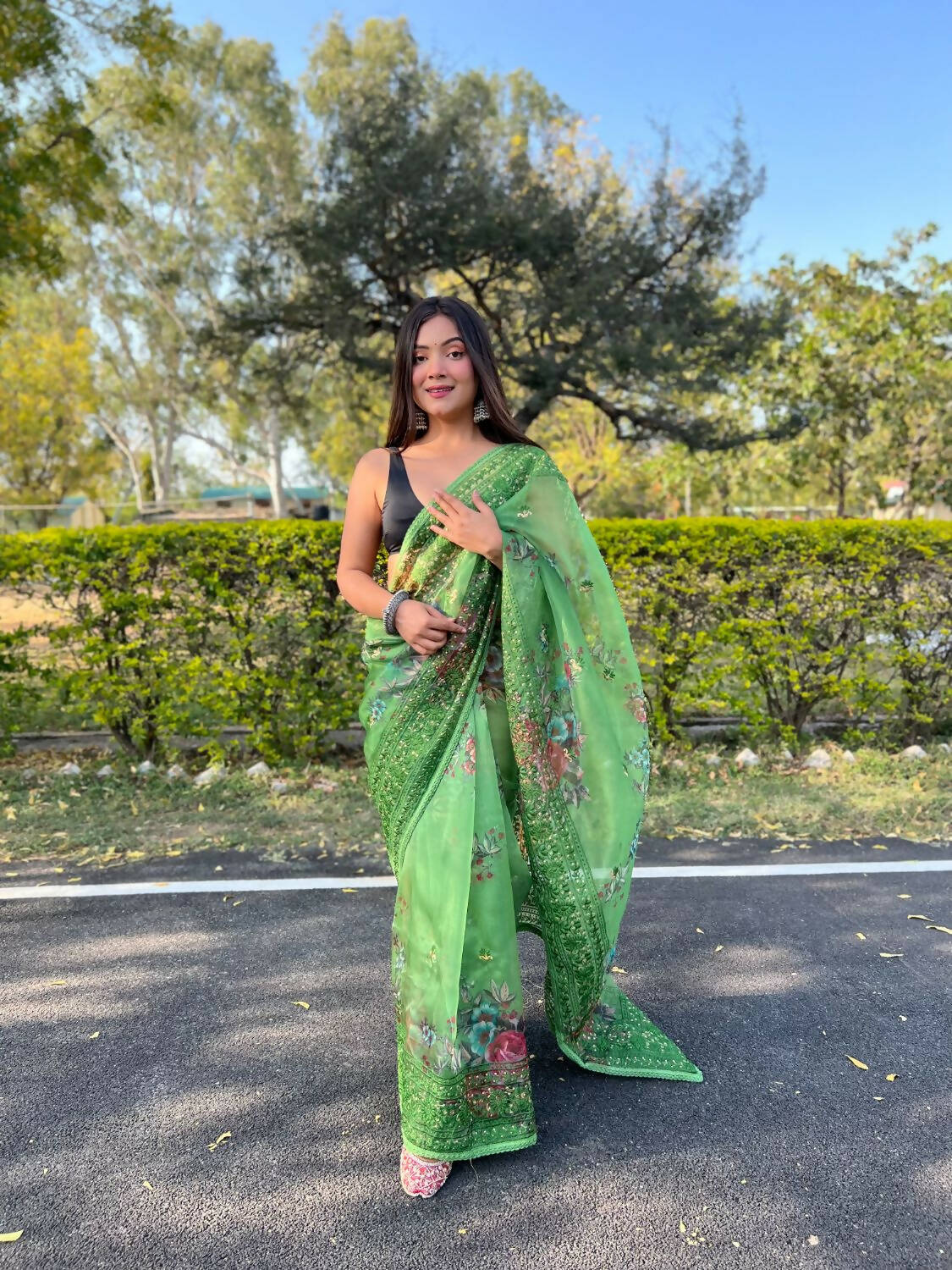 Vamsee Green Organza Saree - Swadesiicart