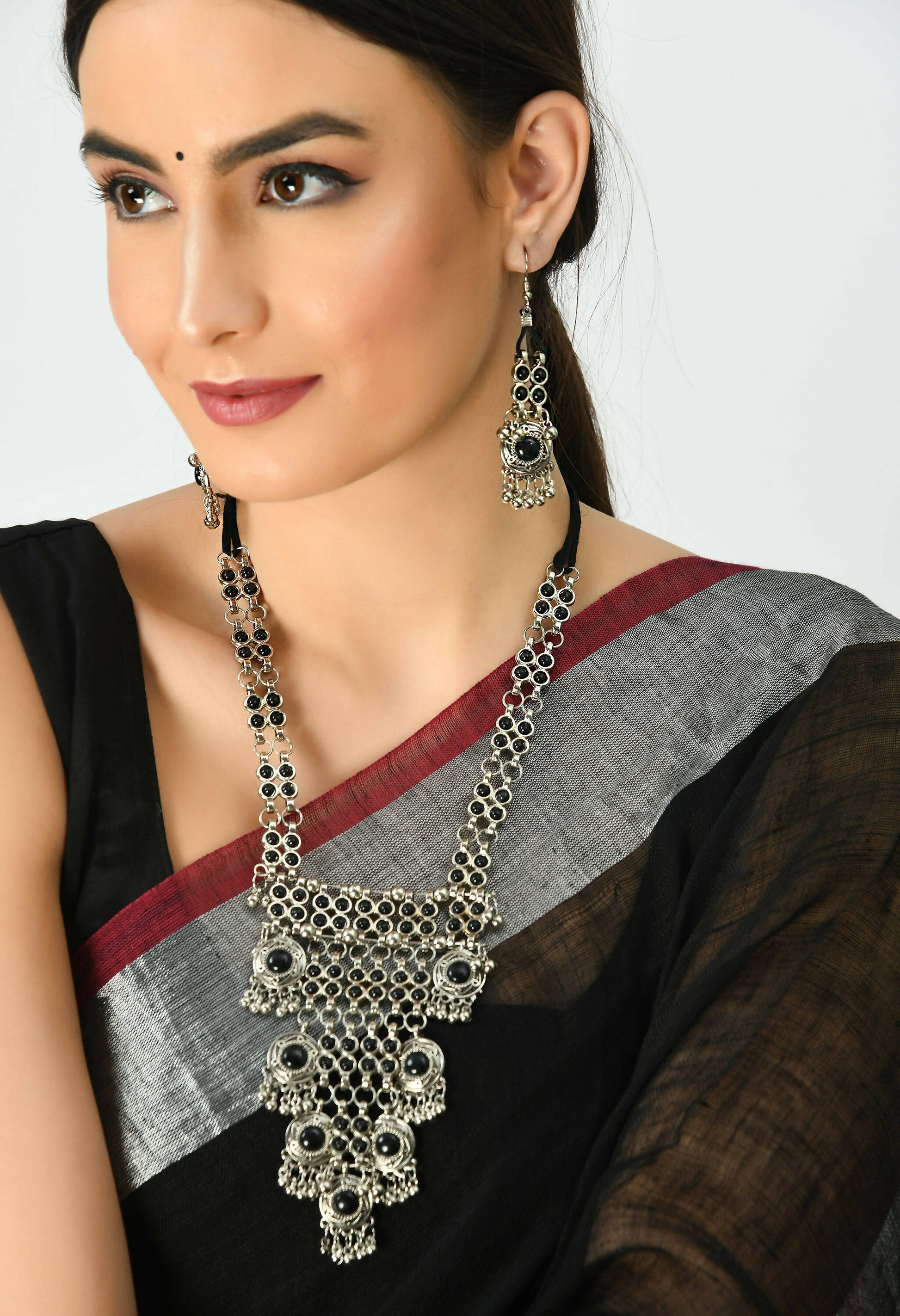 Mominos Fashion Johar Kamal Oxidised Silver-Plated Brass Finish Black Kundan Afghani Long Necklace For Women | Swadesiicart