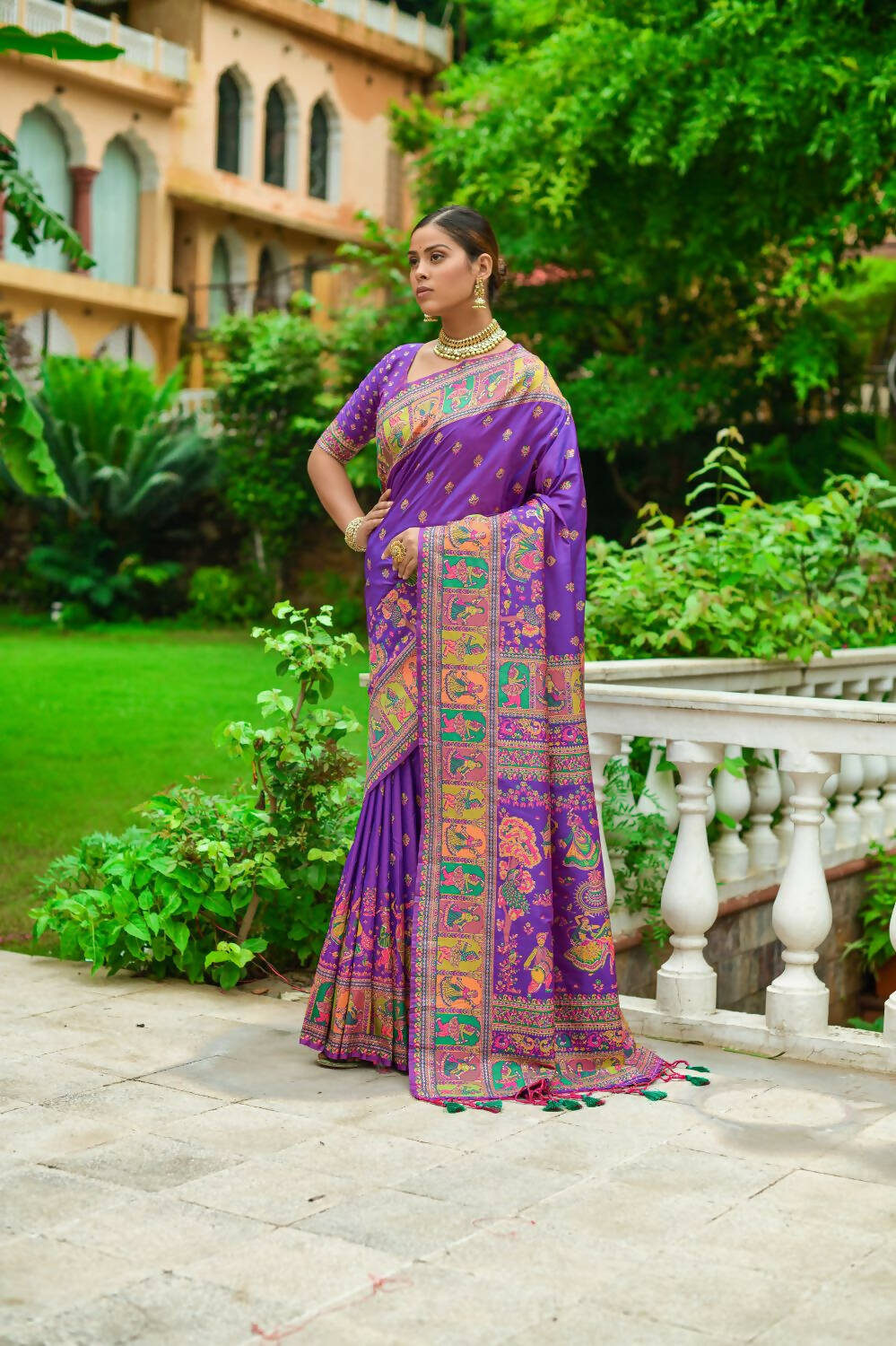 Vishnu Weaves Women's Purple Banarasi Silk Kashmiri Woven Saree with Blouse - Swadesiicart