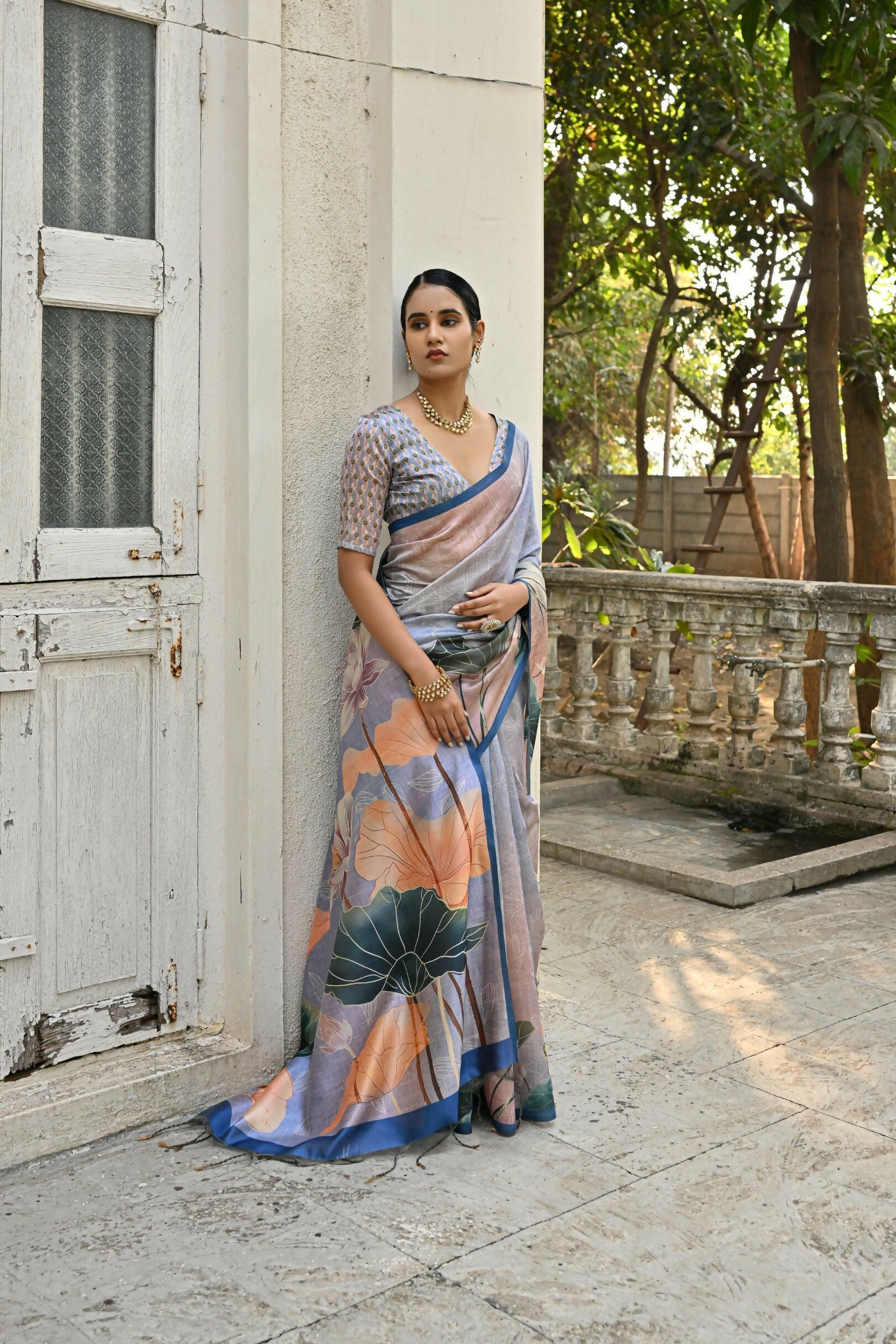 Vishnu Weaves Women's Blue Cotton Silk Saree with Blouse - Swadesiicart