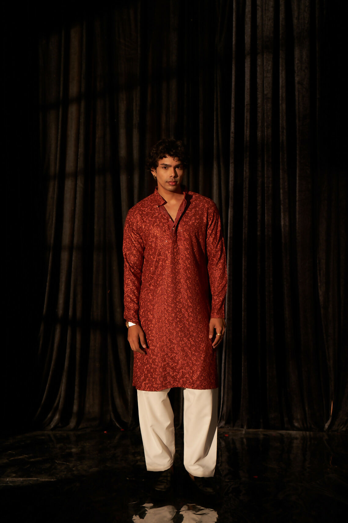 Berry Red Viscose Chikankari Embroidery Work Men's Kurta Set - Mahotsav | Swadesiicart