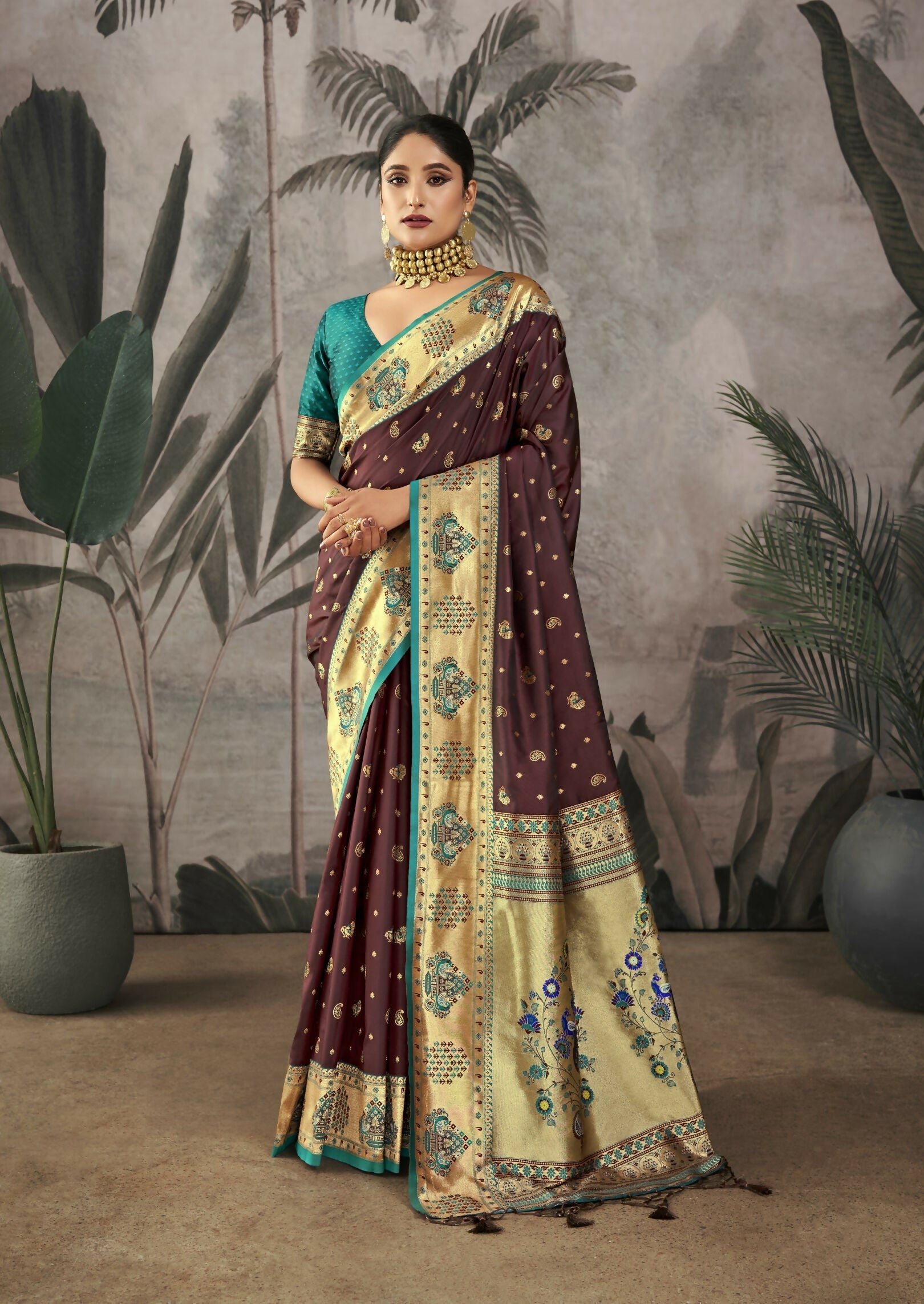 Vishnu Weaves Women's Maroon Paithani Silk Saree with Blouse - Swadesiicart