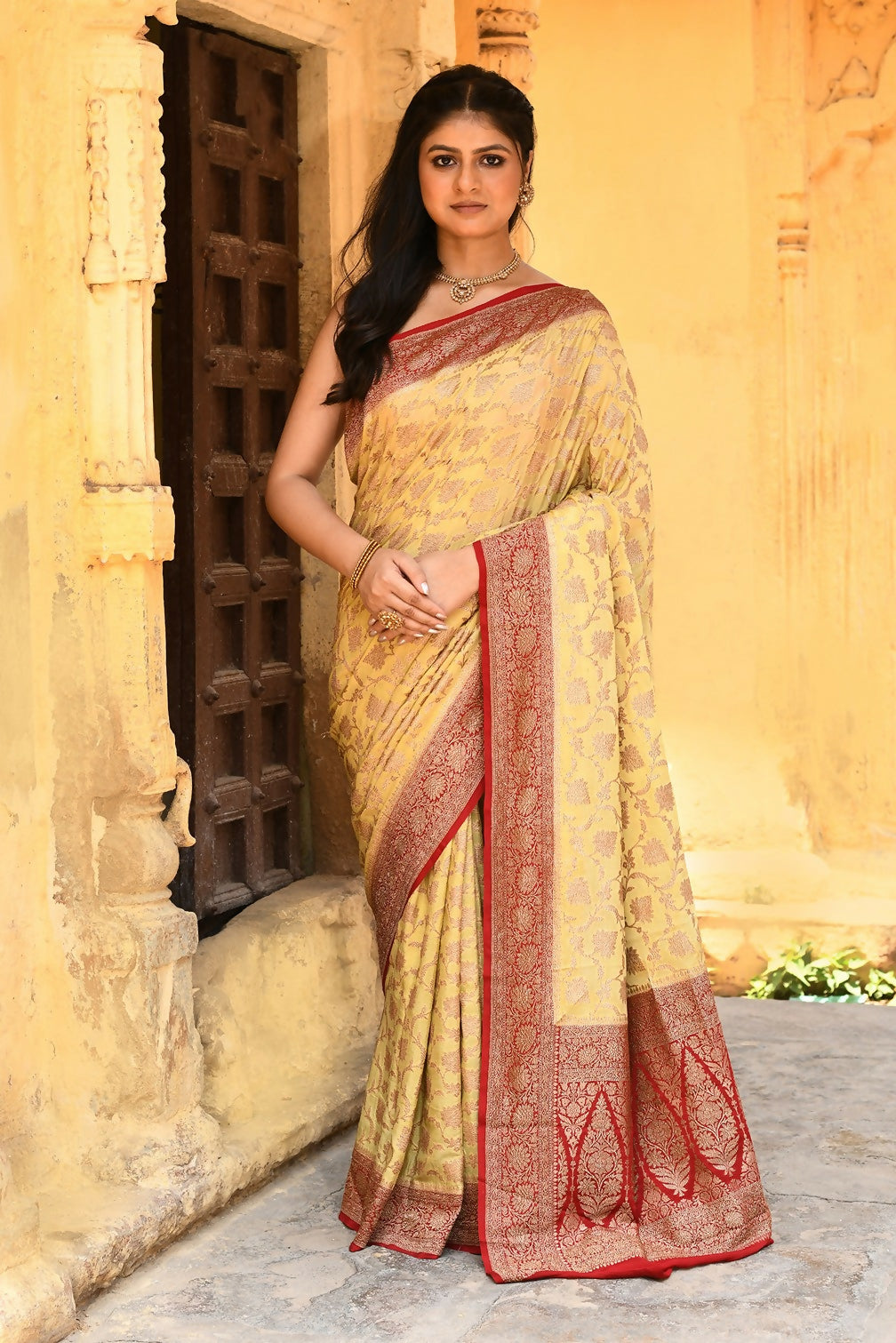 Joban Fashion Yellow Crepe Chiffon Pure Handloom Banarasi Silk Saree | Swadesiicart