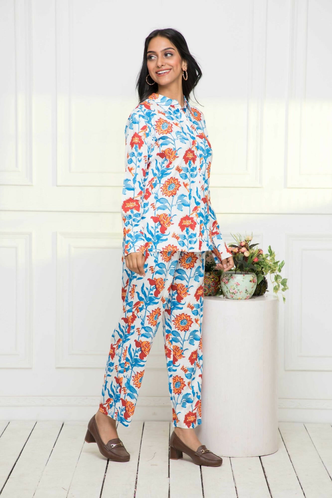 Myshka Women Multi Printed Romantic Florals Co-Ords - Swadesiicart