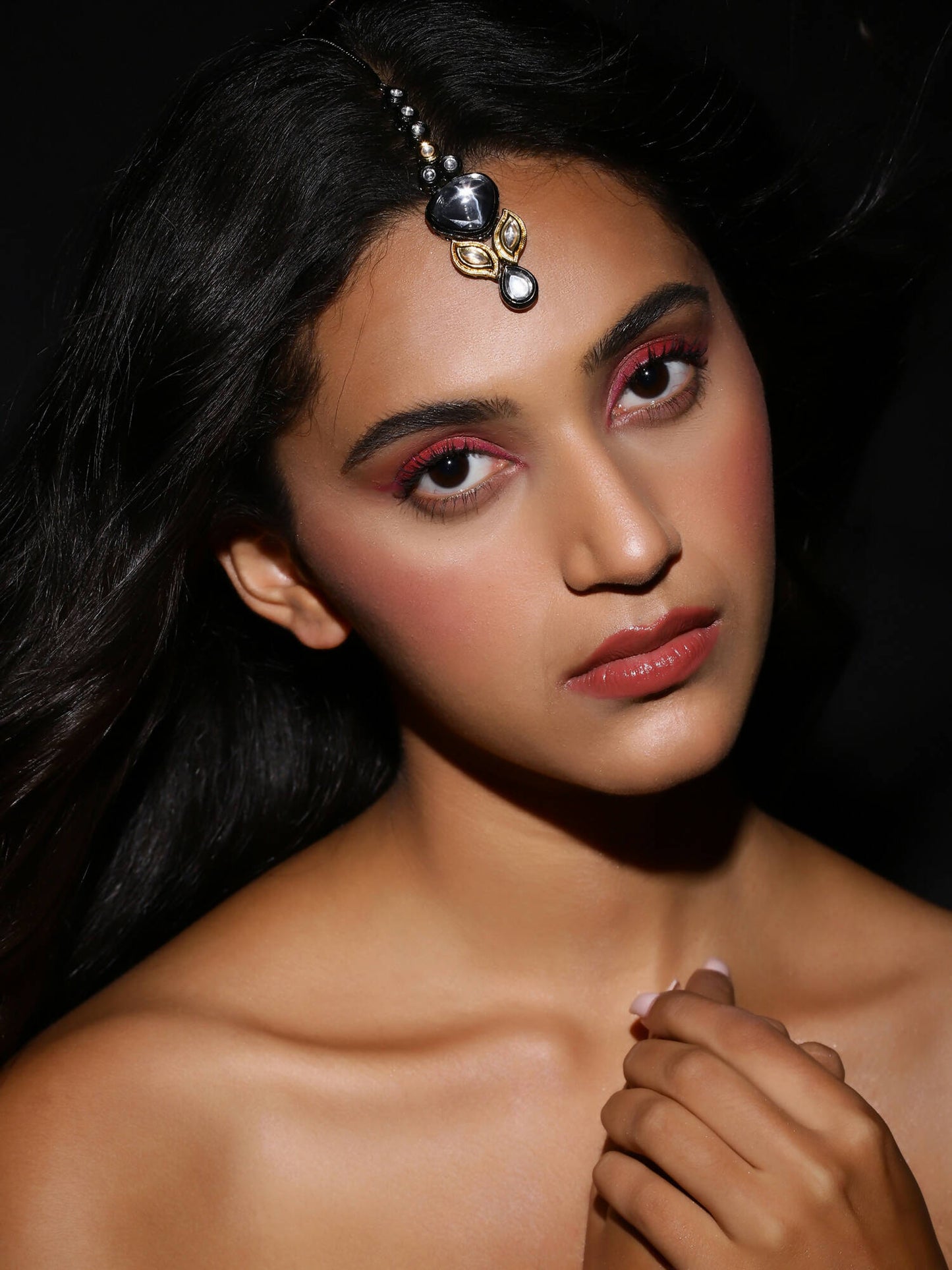 Gold-Polished White Kundan-Studded Maang Tikka - Ruby Raang | Swadesiicart