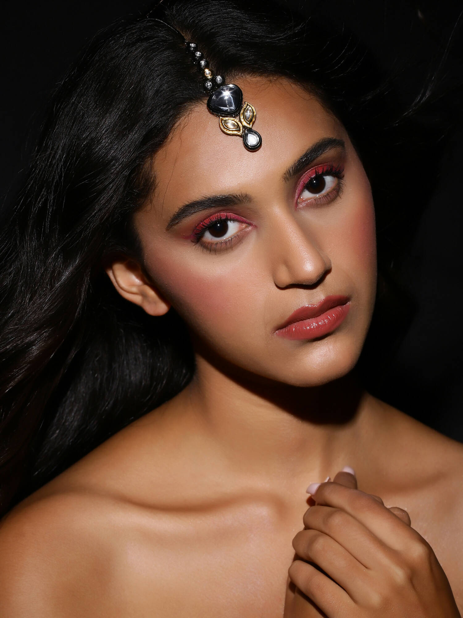 Gold-Polished White Kundan-Studded Maang Tikka - Ruby Raang | Swadesiicart