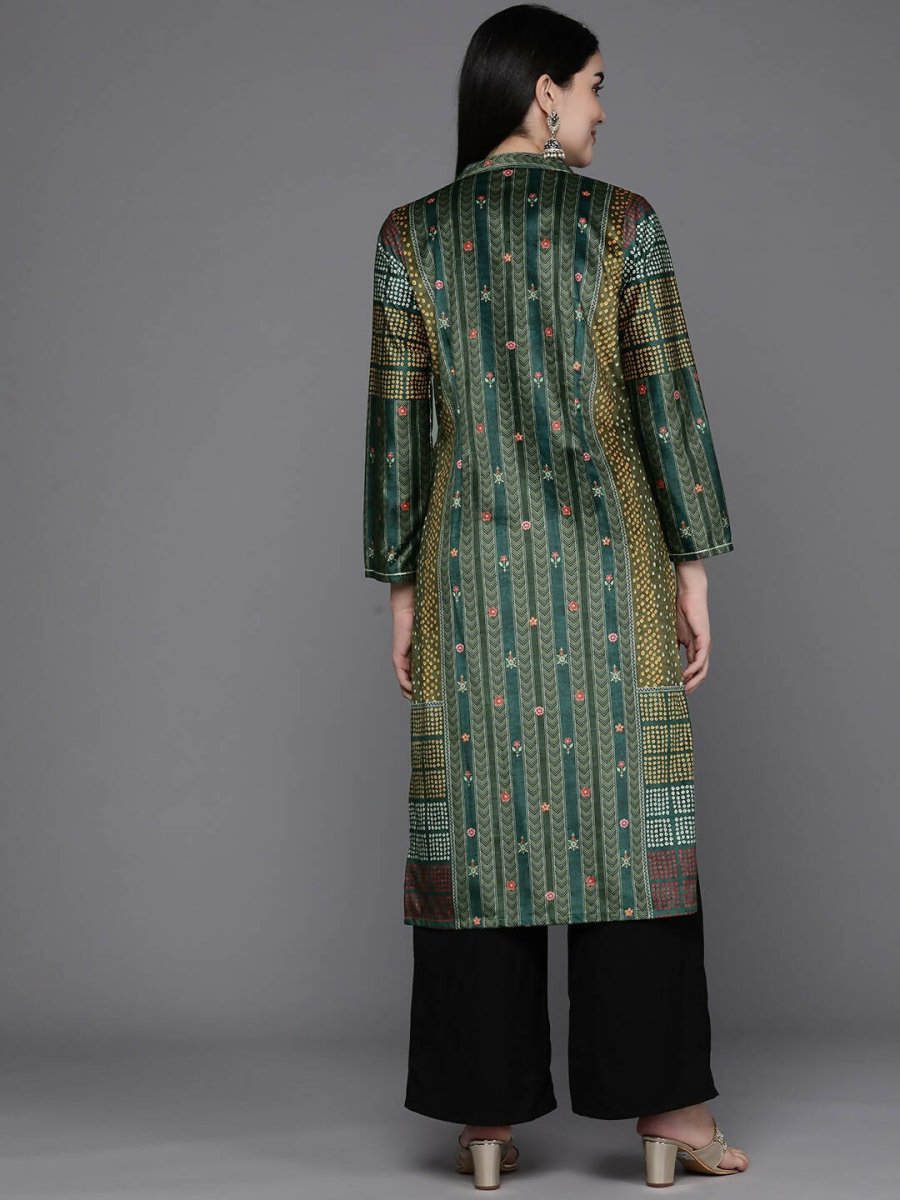 Ahalyaa Women Printed Gotta Patti Velvet Kurta - Green Color | Swadesiicart