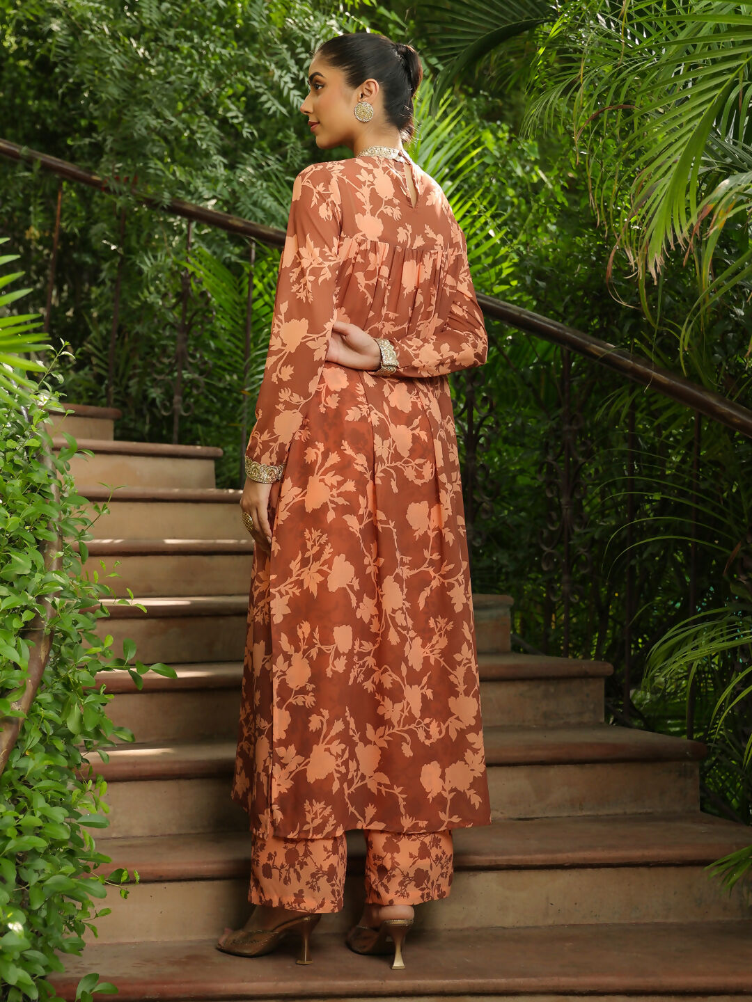 Janasya Brown Georgette Floral Kurta, Bottom & Inner | Swadesiicart