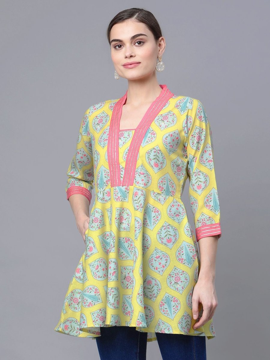 Ahalyaa Women Cotton Blend Lemon Yellow Digital Printed Tunic | Swadesiicart