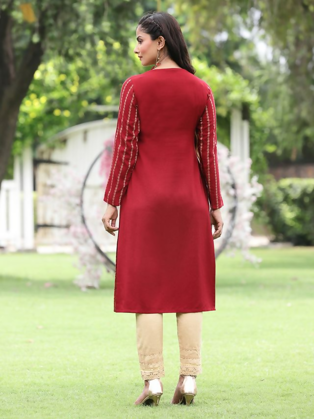 Juniper Maroon Ethnic Motif Printed Acrylic Straight Kurta. - Swadesiicart