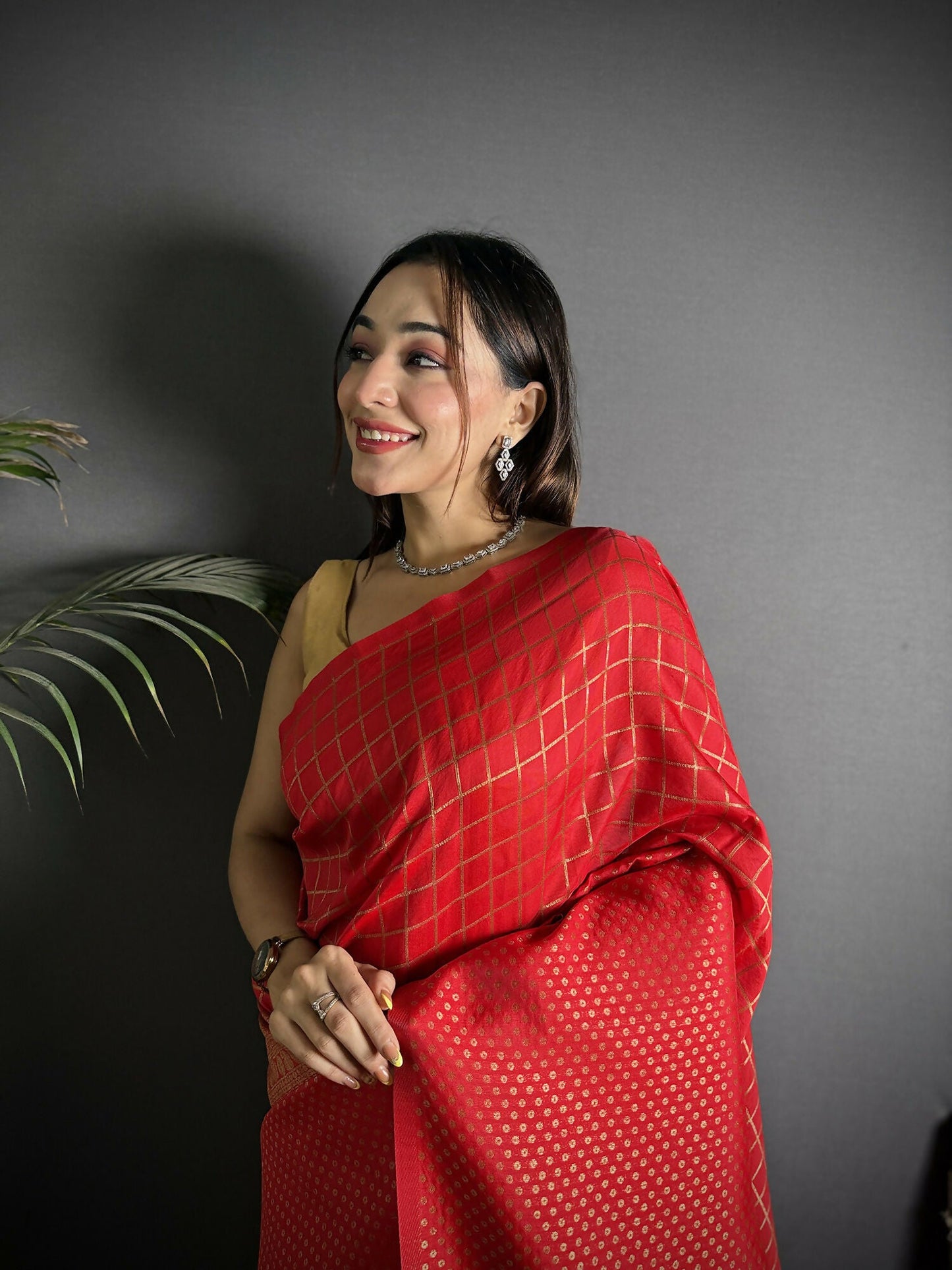 Joban Fashion Red Banarasi Soft Lichi Silk Checks & Woven Saree | Swadesiicart