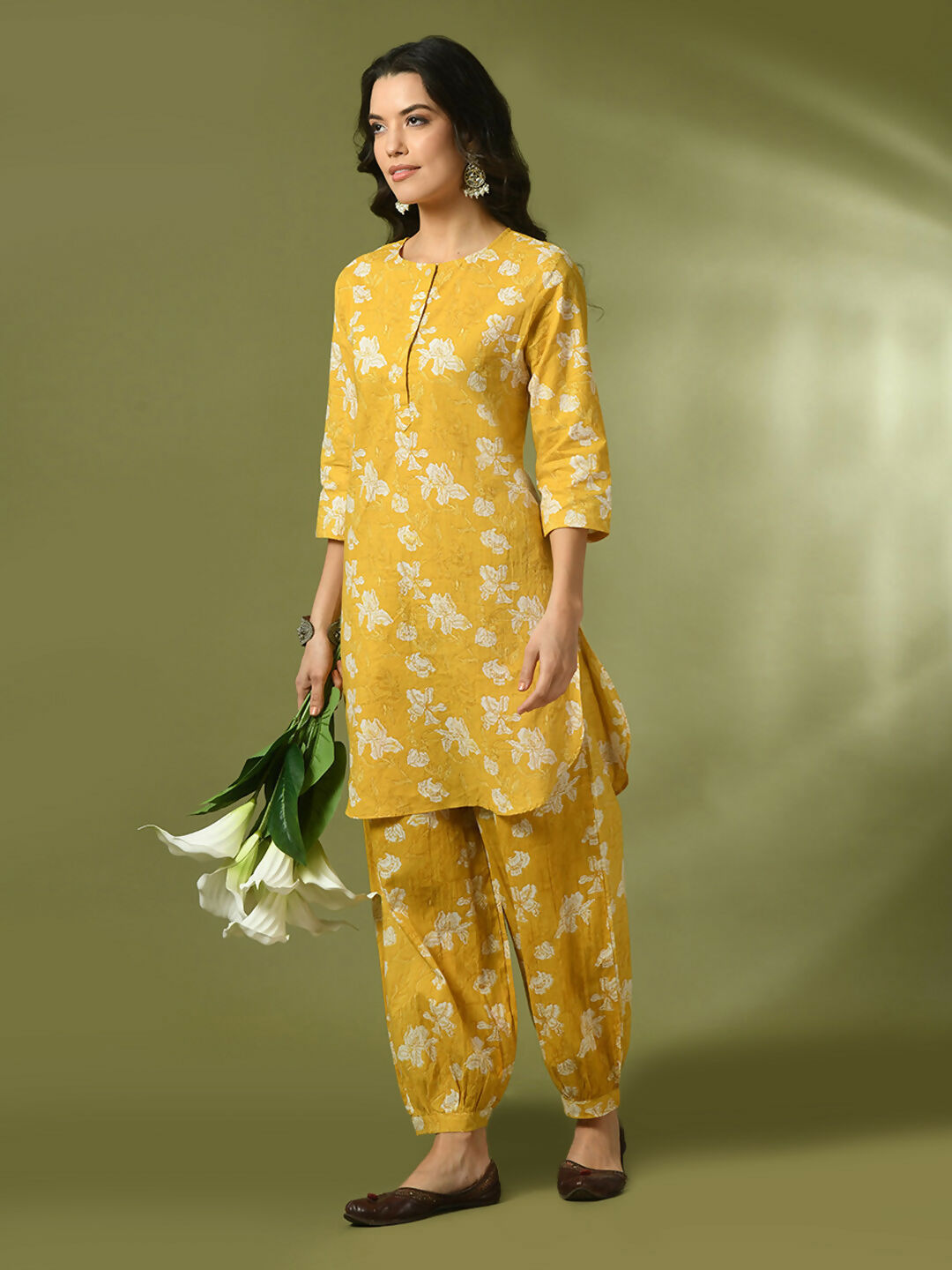 Myshka Women's Yellow Printed Cotton Round Neck Party Tunic With Trousers Co-ord set - Swadesiicart
