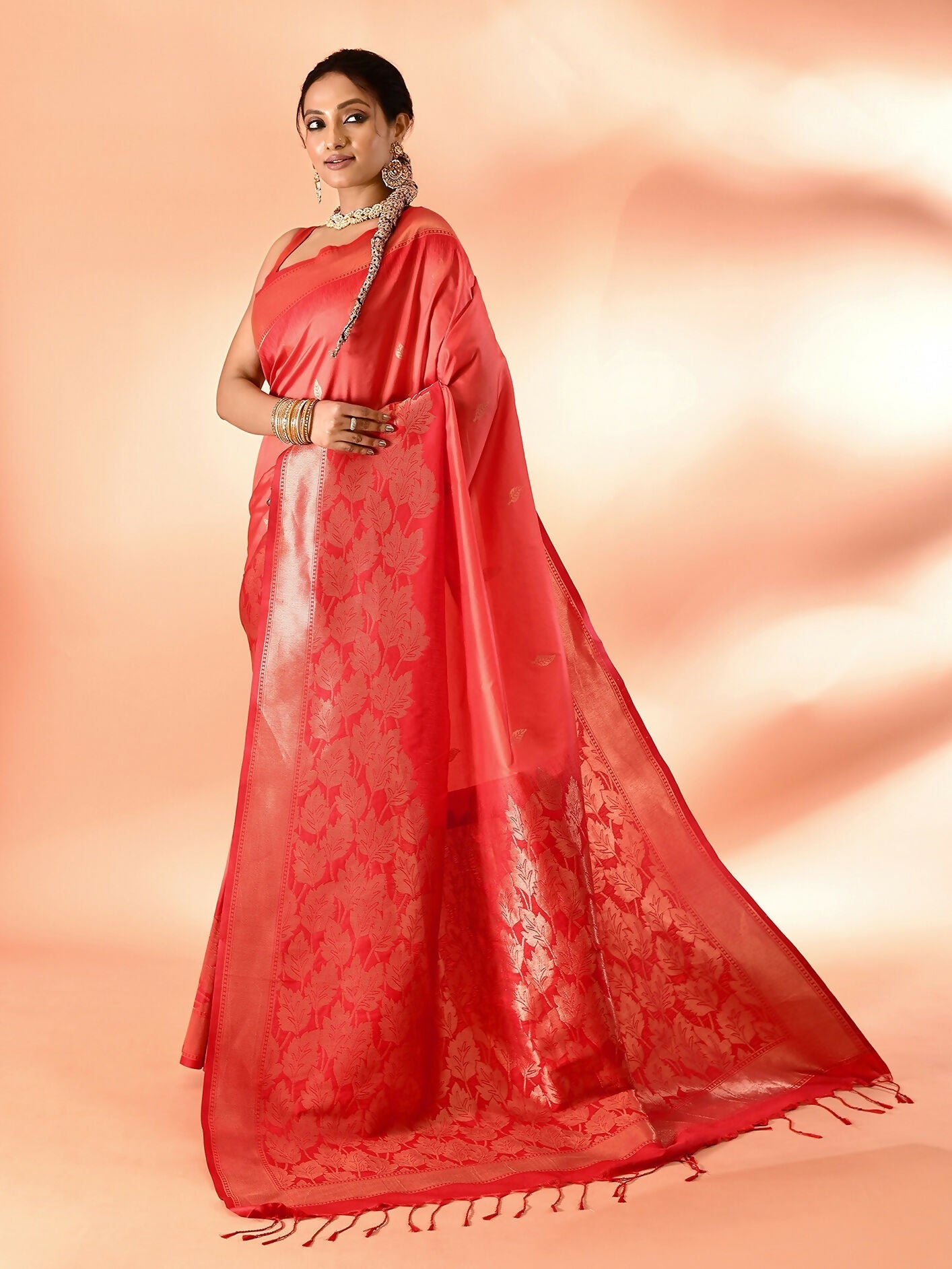 Joban Fashion Peach & Red Plain With Weaving Border Banarasi Silk Sarees | Swadesiicart