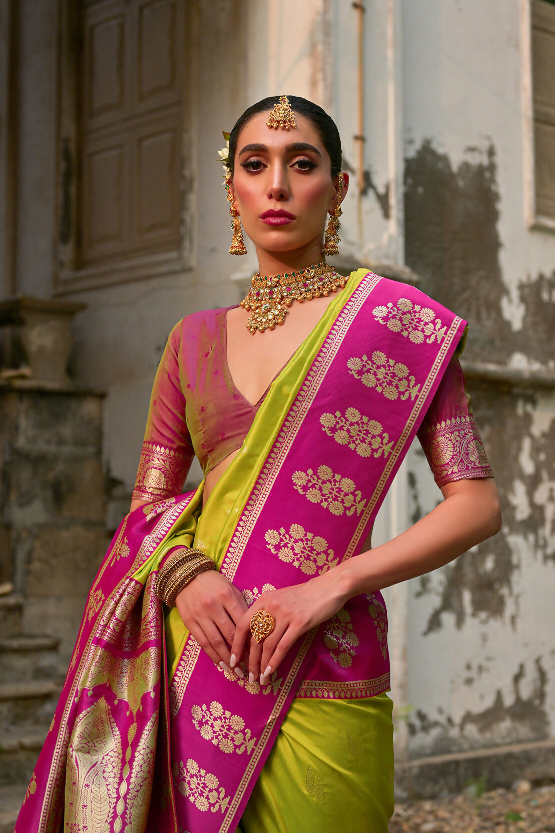 Vishnu Weaves Women's Pista Kanchi Silk Woven Saree with Blouse - Swadesiicart